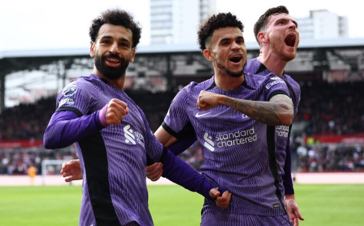 Liverpool bat Brentford et reste en tête du classement, mais les blessures se multiplient